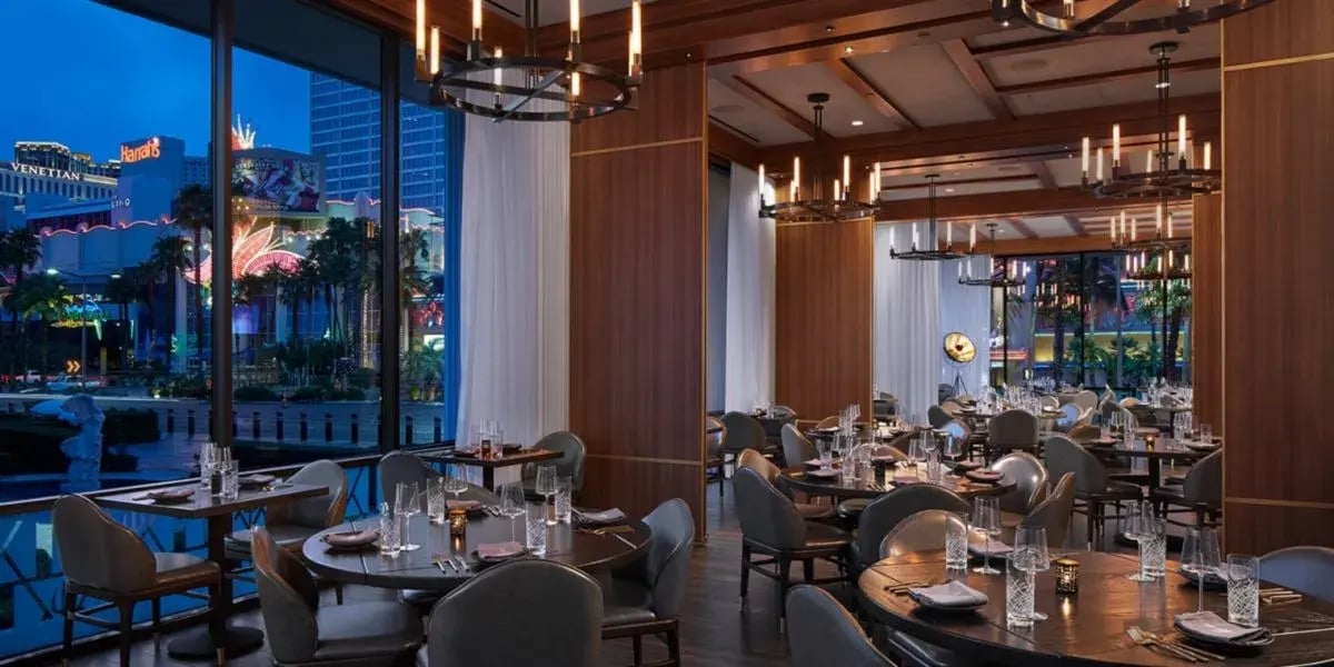 632dc9112b3e7aeab76c79fc_caesars-palace-las-vegas-gordon-ramsay-hells-kitchen